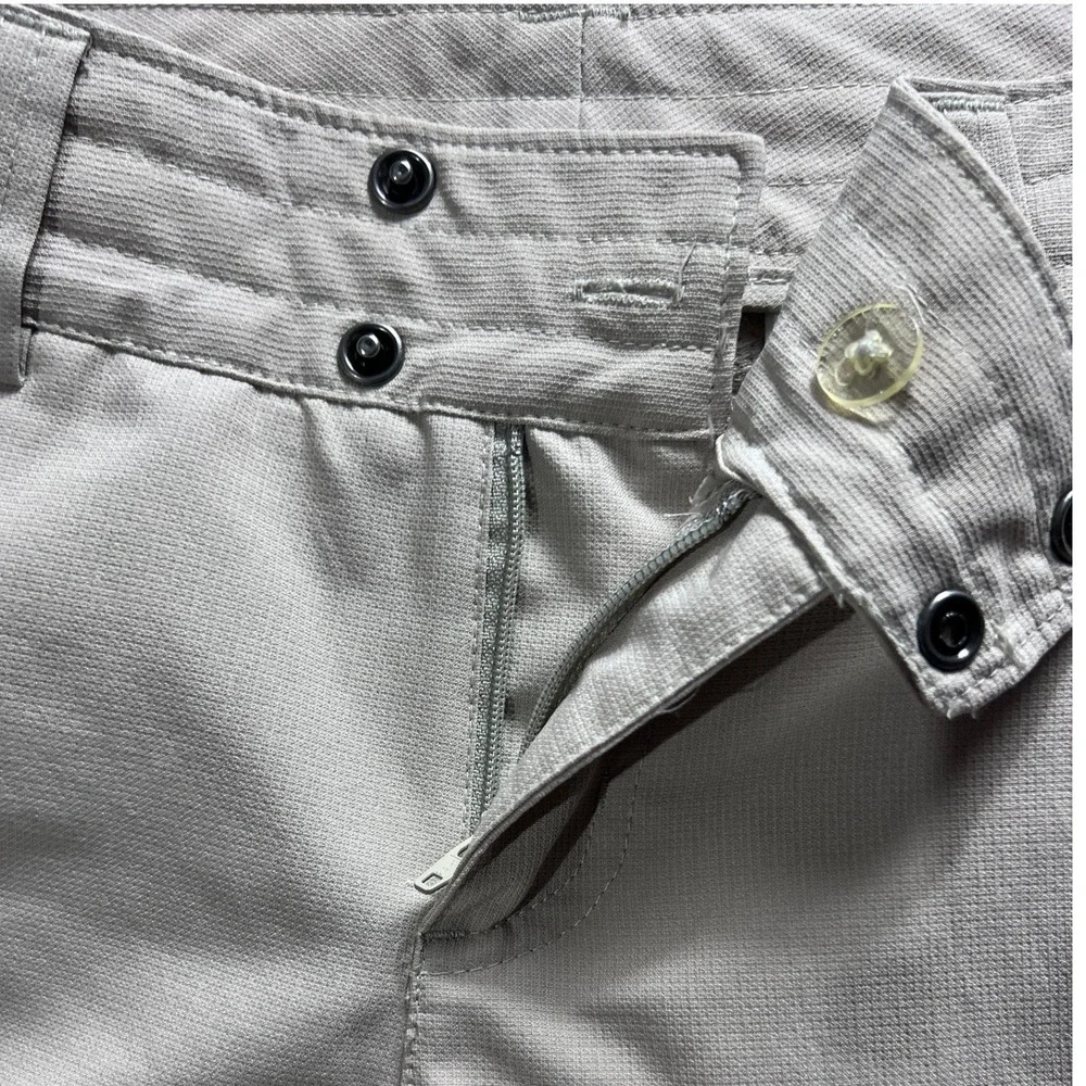 Columbia Womens Size 2 Capri Pants Tan Khaki Hiking Outdoor Roll Up‎ AL8609